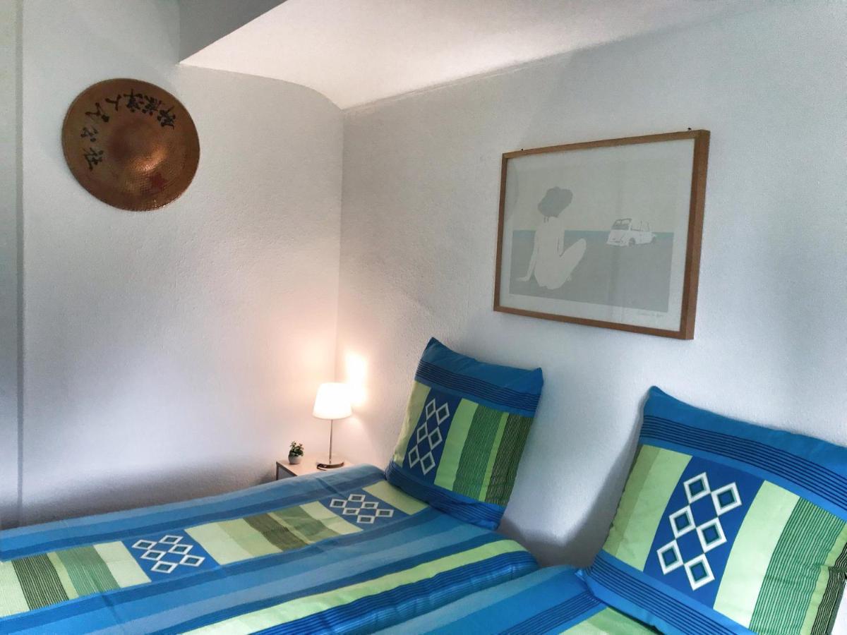 Bed & Breakfast Lindo Lugar - Just A 7 Minute Walk From The Airport